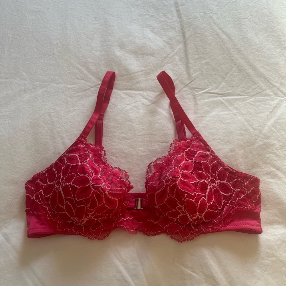 Reddish pink bra 🌺🌸